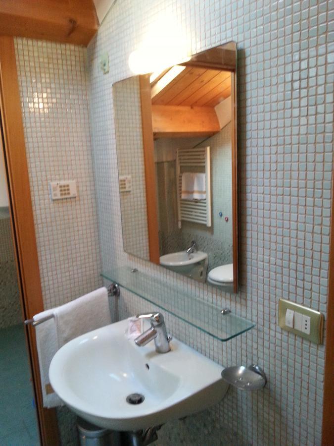 Residenza Melucci Aparthotel ริมินี ภายนอก รูปภาพ