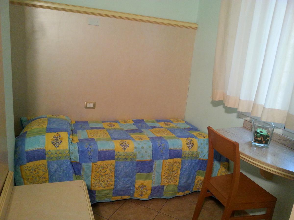 Residenza Melucci Aparthotel ริมินี ภายนอก รูปภาพ